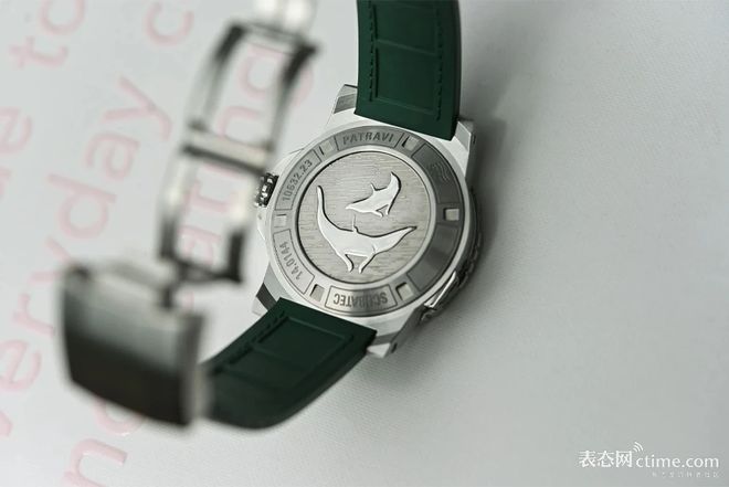 性能兼具堪称今夏最“浪”潜水表！预算8k起这6块表耐用扛造颜值(图10)