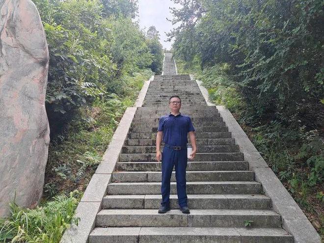 赴衡山开展古建筑研学活动德福运道馆创始人易洪永(图4) 赴衡山开展古建筑研学活动德福运道馆创始人易洪永(图4)